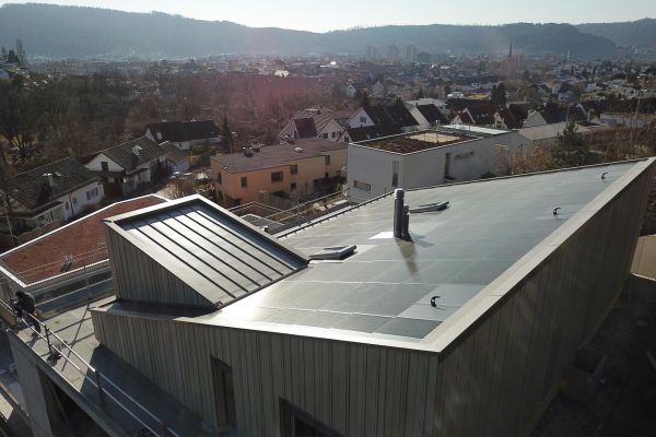 solar-indach-wettingen-01-1920px-042F4DC58C-FC0B-DB83-5F74-A5415E836410.jpg
